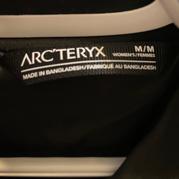 Black Arc'teryx Semira Bomber Jacket Women's Medium - Picture 3 of 4